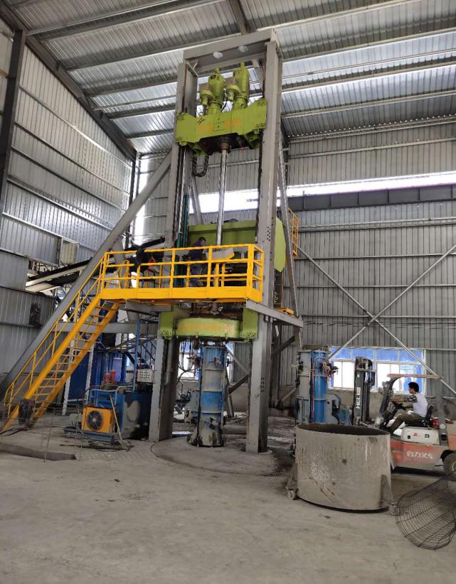 径向挤压设备及生产工艺